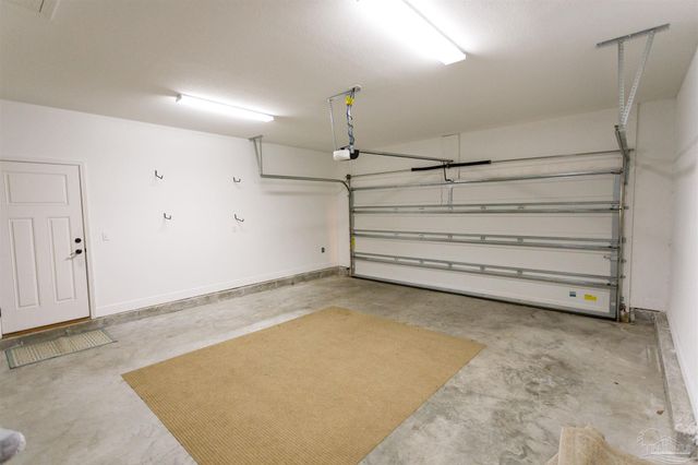 402 Bayshore Dr, Pensacola, FL 32507