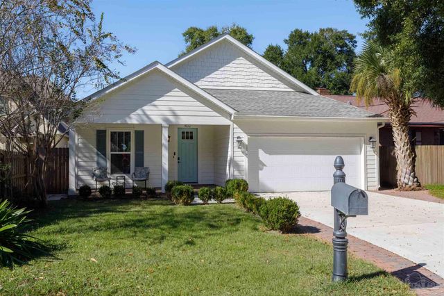 402 Bayshore Dr, Pensacola, FL 32507