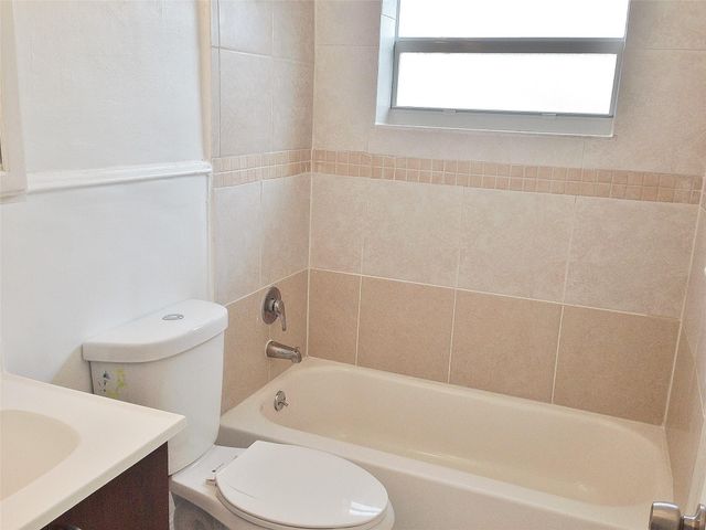 7510 NW 23rd Street, Sunrise, FL 33313