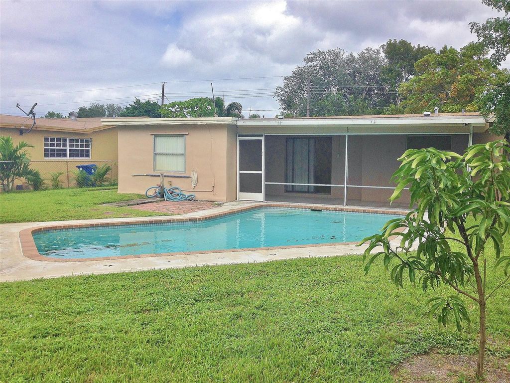 7510 NW 23rd Street, Sunrise, FL 33313