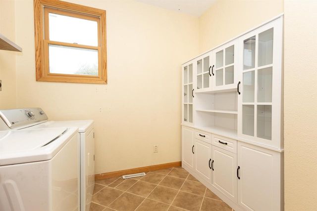 333 ROSALIA STREET, Oshkosh, WI 54901