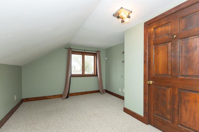 333 ROSALIA STREET, Oshkosh, WI 54901