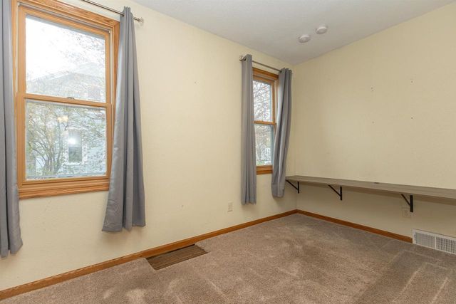 333 ROSALIA STREET, Oshkosh, WI 54901