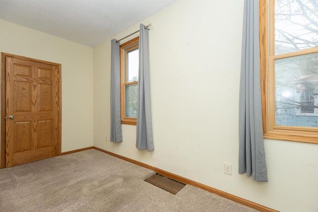 333 ROSALIA STREET, Oshkosh, WI 54901
