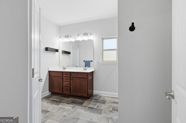 5911 Wauka Valley Pass, Clermont, GA 30527