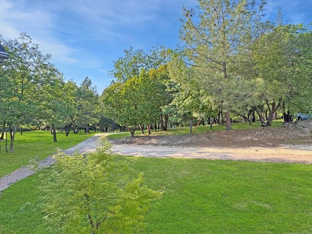 10095 Birchville Rd, Nevada City, CA 95959