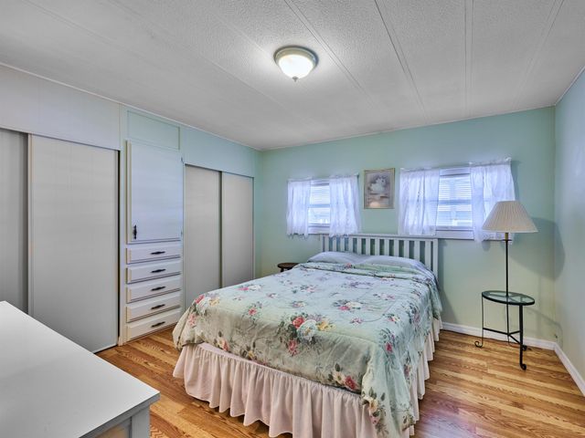 7829 SE Eagle Avenue, Hobe Sound, FL 33455