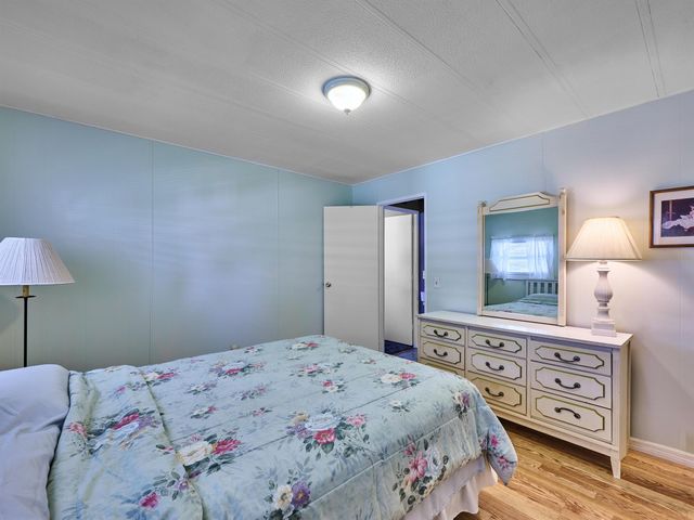 7829 SE Eagle Avenue, Hobe Sound, FL 33455