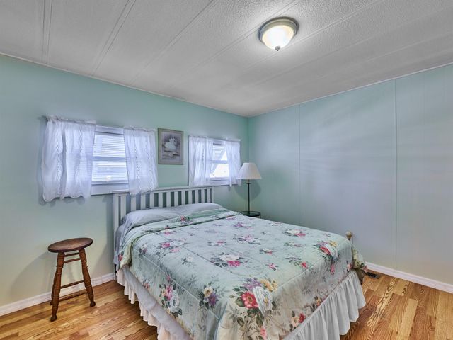 7829 SE Eagle Avenue, Hobe Sound, FL 33455