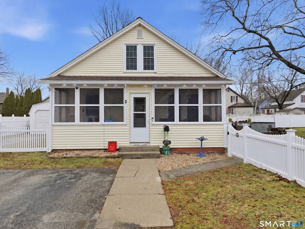 2 Myrtle Street, Plainfield, CT 06374