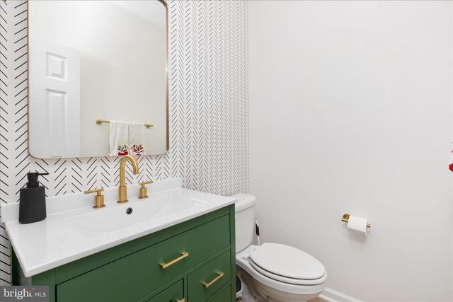 111 INTERLACE, Stephenson, VA 22656