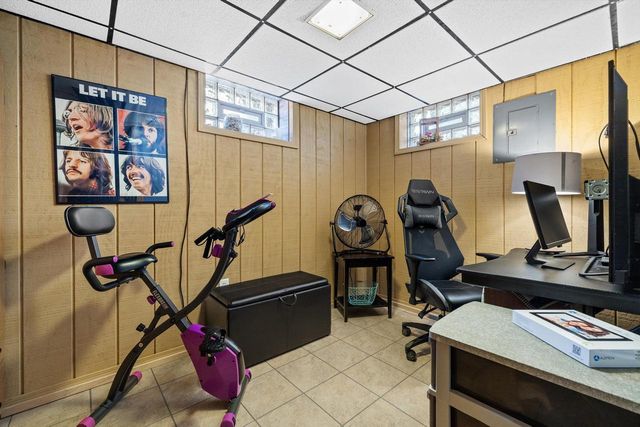 8219 26th AVENUE, Kenosha, WI 53143