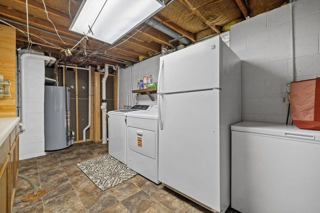 8219 26th AVENUE, Kenosha, WI 53143