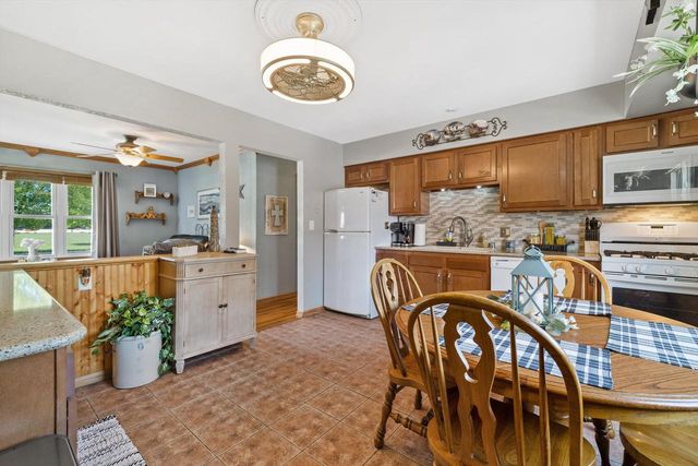 8219 26th AVENUE, Kenosha, WI 53143