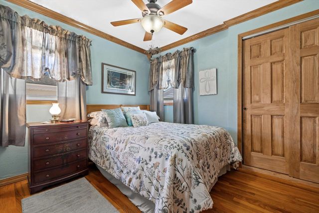 8219 26th AVENUE, Kenosha, WI 53143