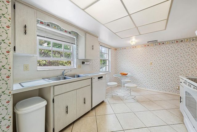 400 S Ocean Boulevard 103a, Manalapan, FL 33462