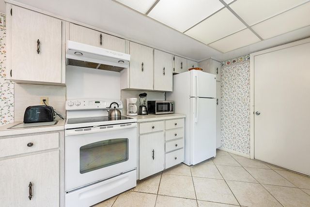 400 S Ocean Boulevard 103a, Manalapan, FL 33462