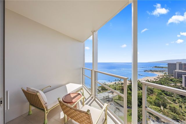 223 Saratoga Road 3507, Honolulu, HI 96815