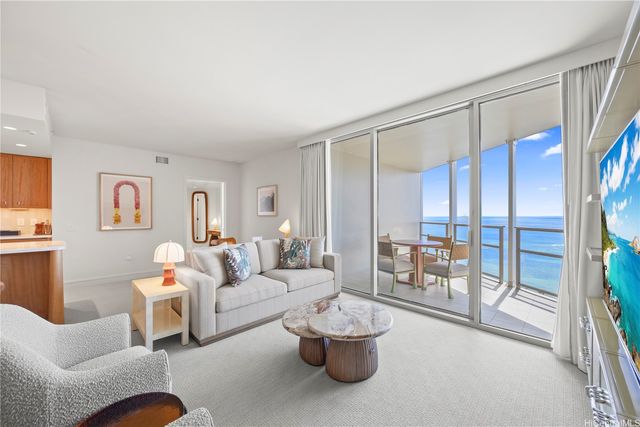 223 Saratoga Road 3507, Honolulu, HI 96815