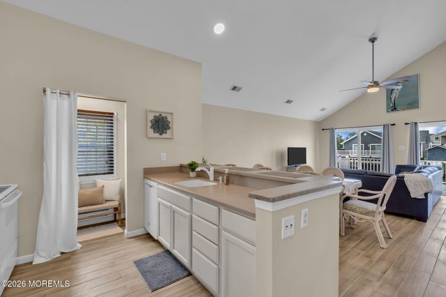 20 Diane Road, Beach Haven West, NJ 08050