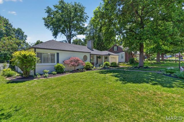 430 Cannonbury Drive, St Louis, MO 63119
