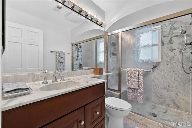 430 Cannonbury Drive, St Louis, MO 63119