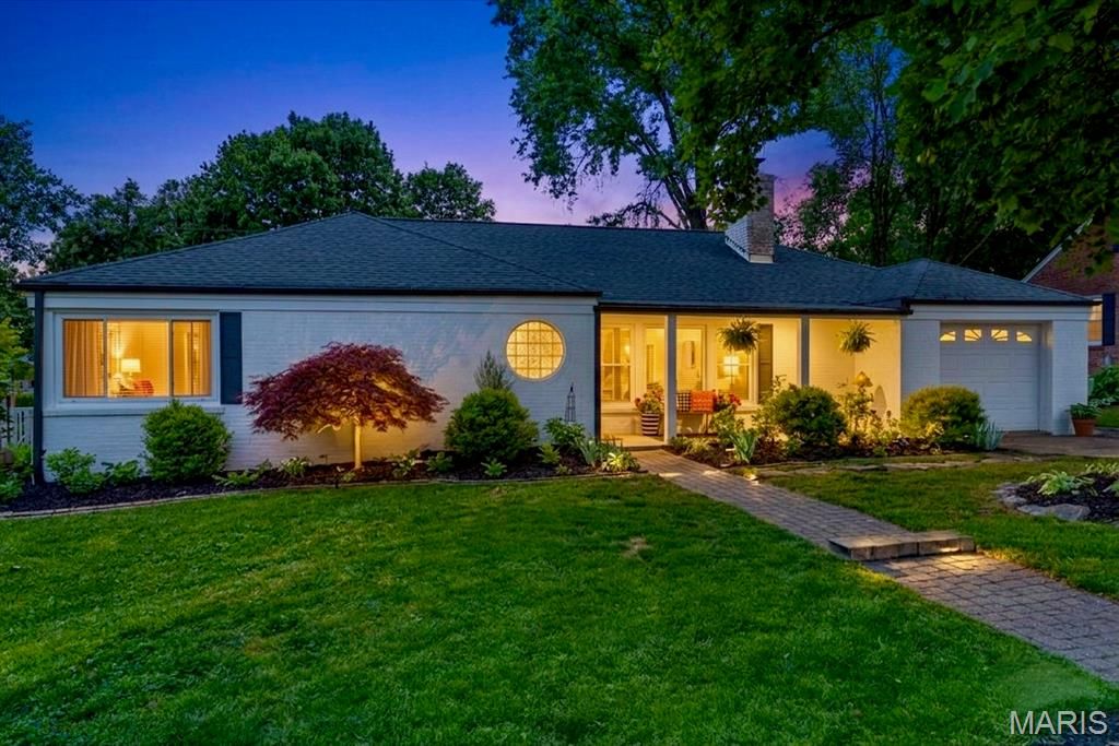 430 Cannonbury Drive, St Louis, MO 63119