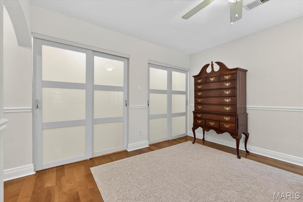 Image 23 of property listing at 430 Cannonbury Drive, St Louis, MO 63119