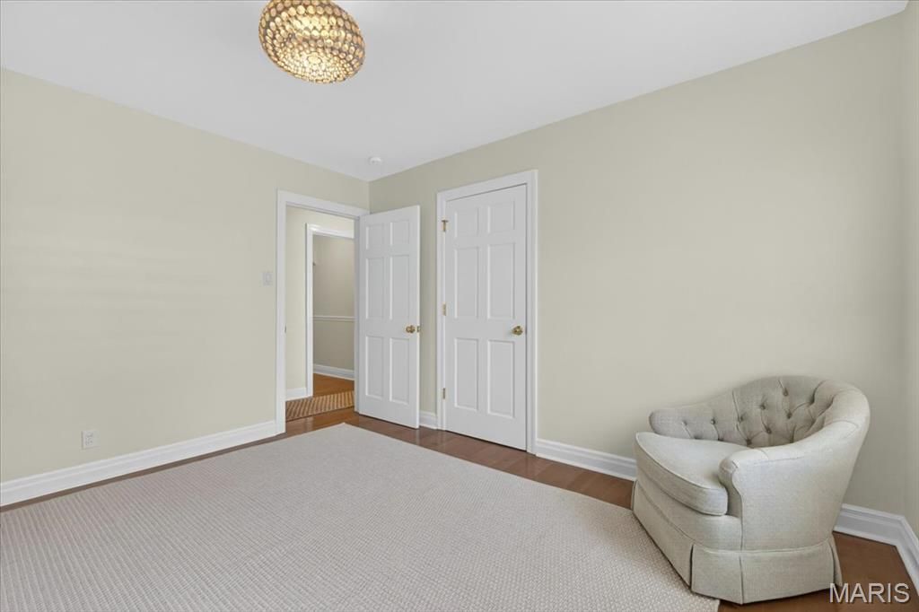 Image 26 of property listing at 430 Cannonbury Drive, St Louis, MO 63119