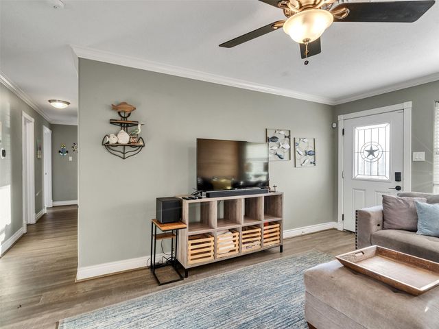 2606 Pine Street, Galveston, TX 77551