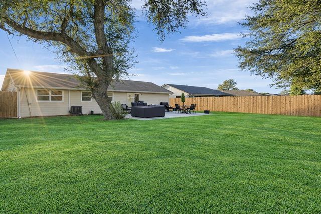 2606 Pine Street, Galveston, TX 77551