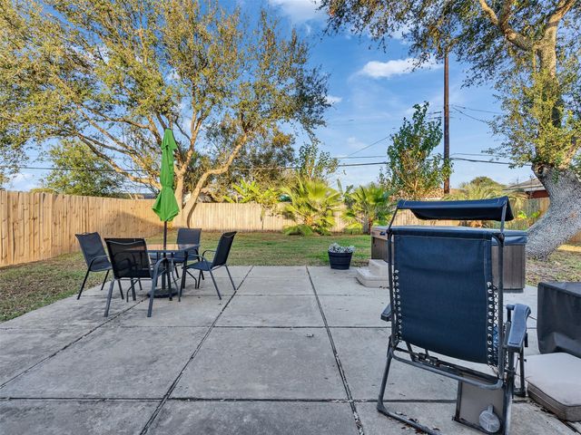 2606 Pine Street, Galveston, TX 77551