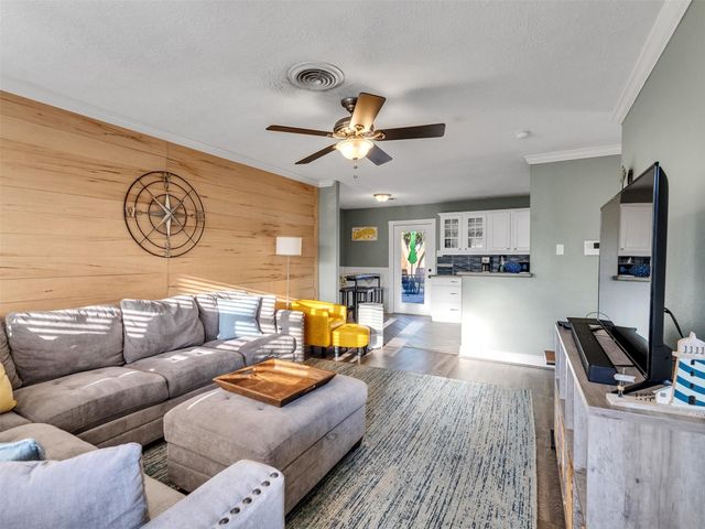 2606 Pine Street, Galveston, TX 77551