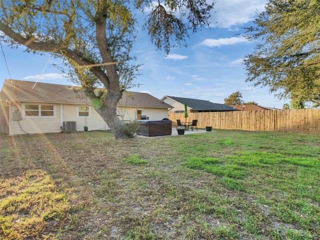 2606 Pine Street, Galveston, TX 77551