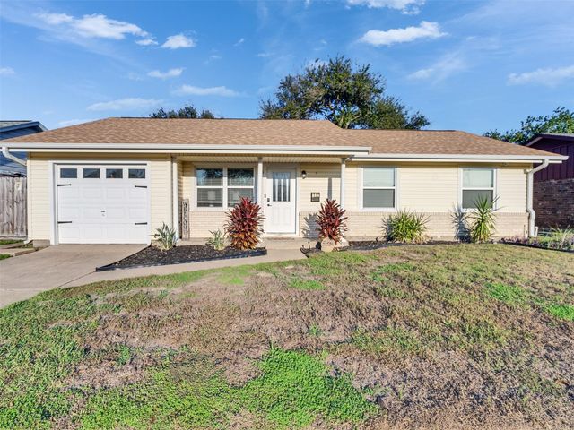 2606 Pine Street, Galveston, TX 77551