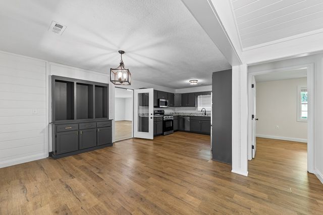 435 Dogwood Way, Blue Ridge, GA 30513