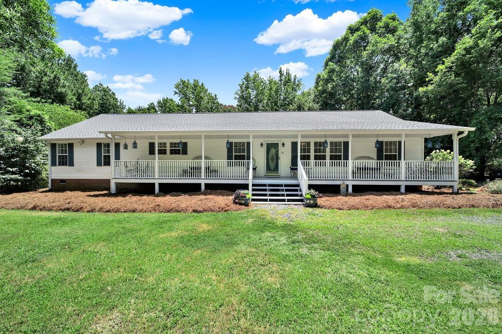 15715 Youngblood Road, Charlotte, NC 28278