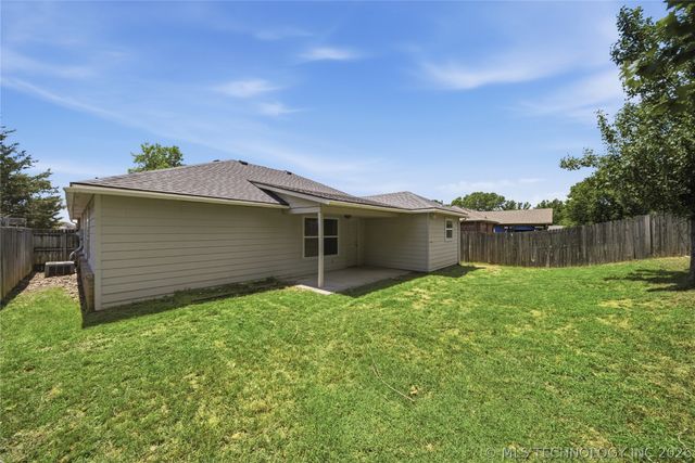 9515 E 97th Street North, Owasso, OK 74055