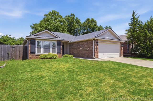 9515 E 97th Street North, Owasso, OK 74055