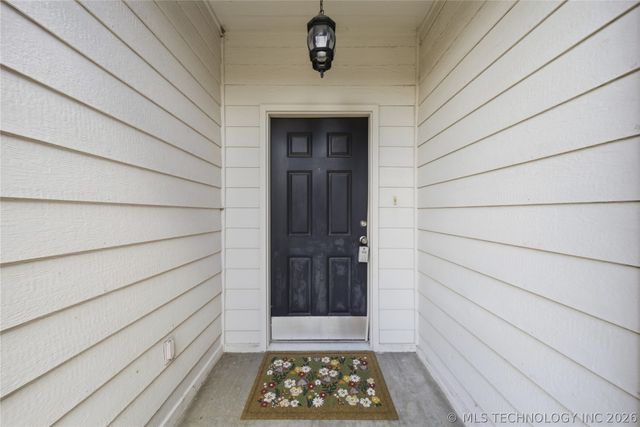9515 E 97th Street North, Owasso, OK 74055
