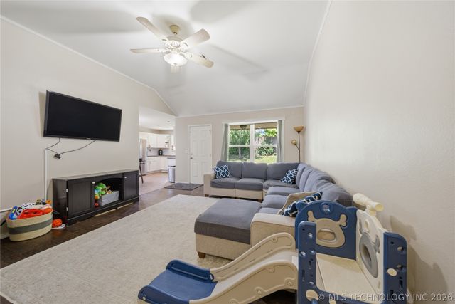 9515 E 97th Street North, Owasso, OK 74055