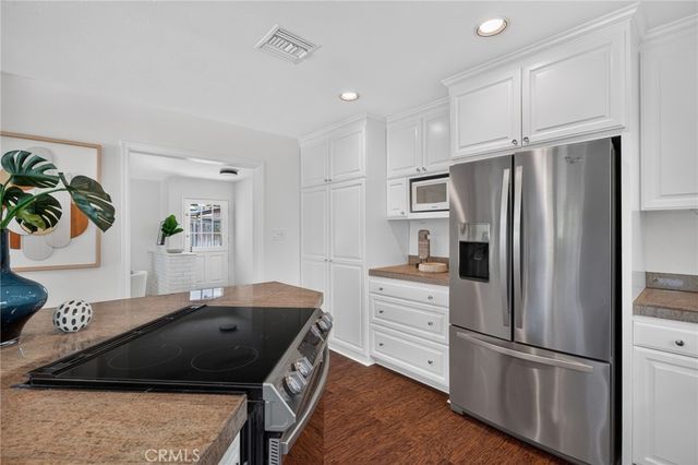 410 Lenwood, Costa Mesa, CA 92627