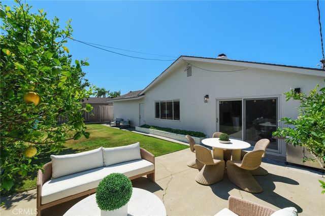 410 Lenwood, Costa Mesa, CA 92627