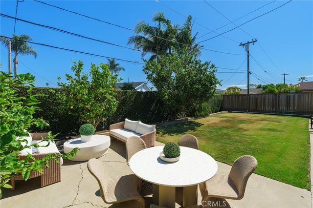 410 Lenwood, Costa Mesa, CA 92627