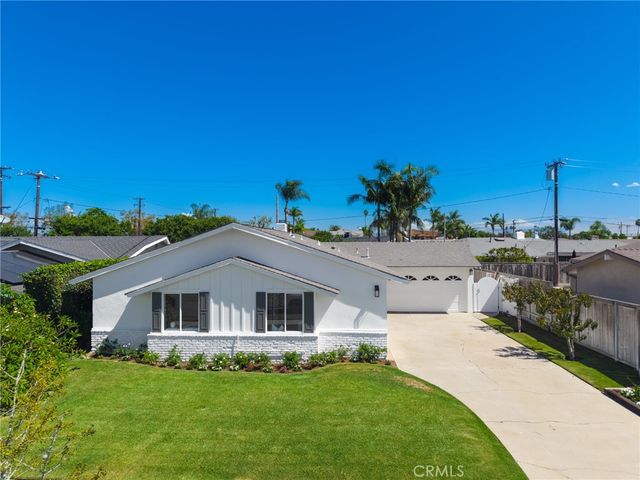 410 Lenwood, Costa Mesa, CA 92627