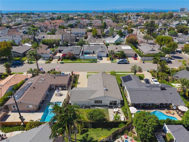 410 Lenwood, Costa Mesa, CA 92627
