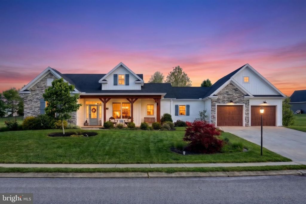 255 ONYX RD, New Oxford, PA 17350