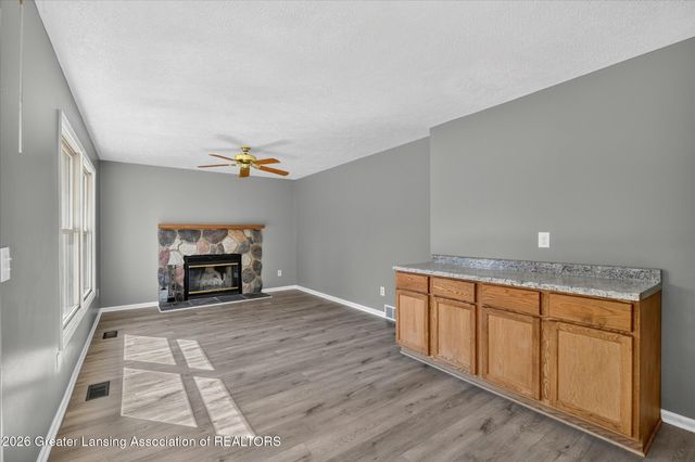 7211 Captiva Drive, Lansing, MI 48917