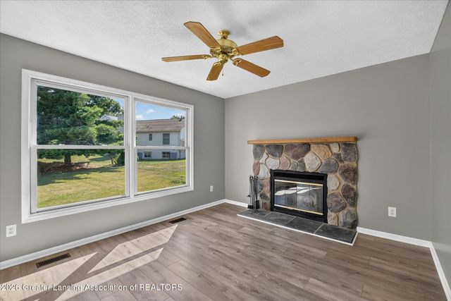 7211 Captiva Drive, Lansing, MI 48917