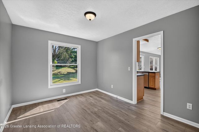 7211 Captiva Drive, Lansing, MI 48917